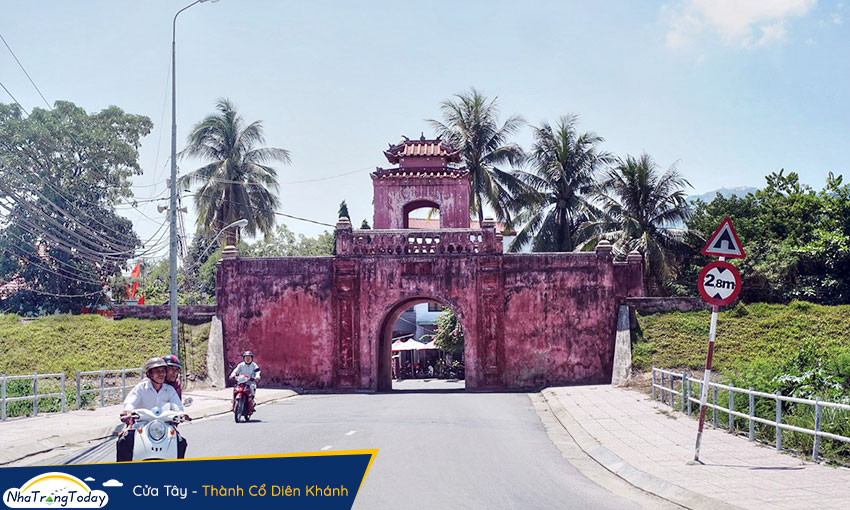 th&agrave;nh cổ di&ecirc;n kh&aacute;nh Nha Trang