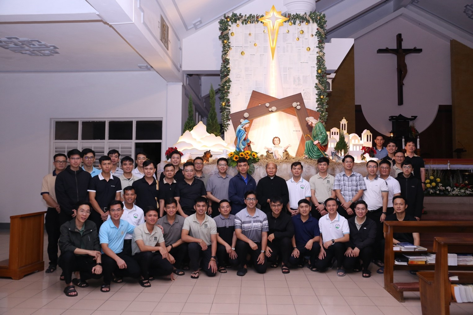 Mừng lễ thánh Gioan tông đồ bổn mạng quý thầy lớp Thần Học  II - Khóa XXI