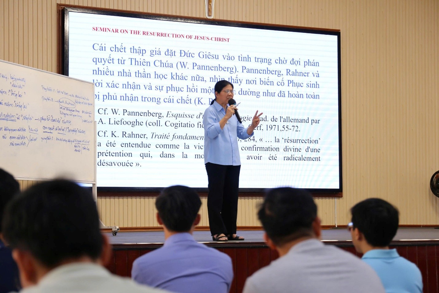 Hội thảo chuyên đề thần học - Tính lịch sử của biến cố phục sinh