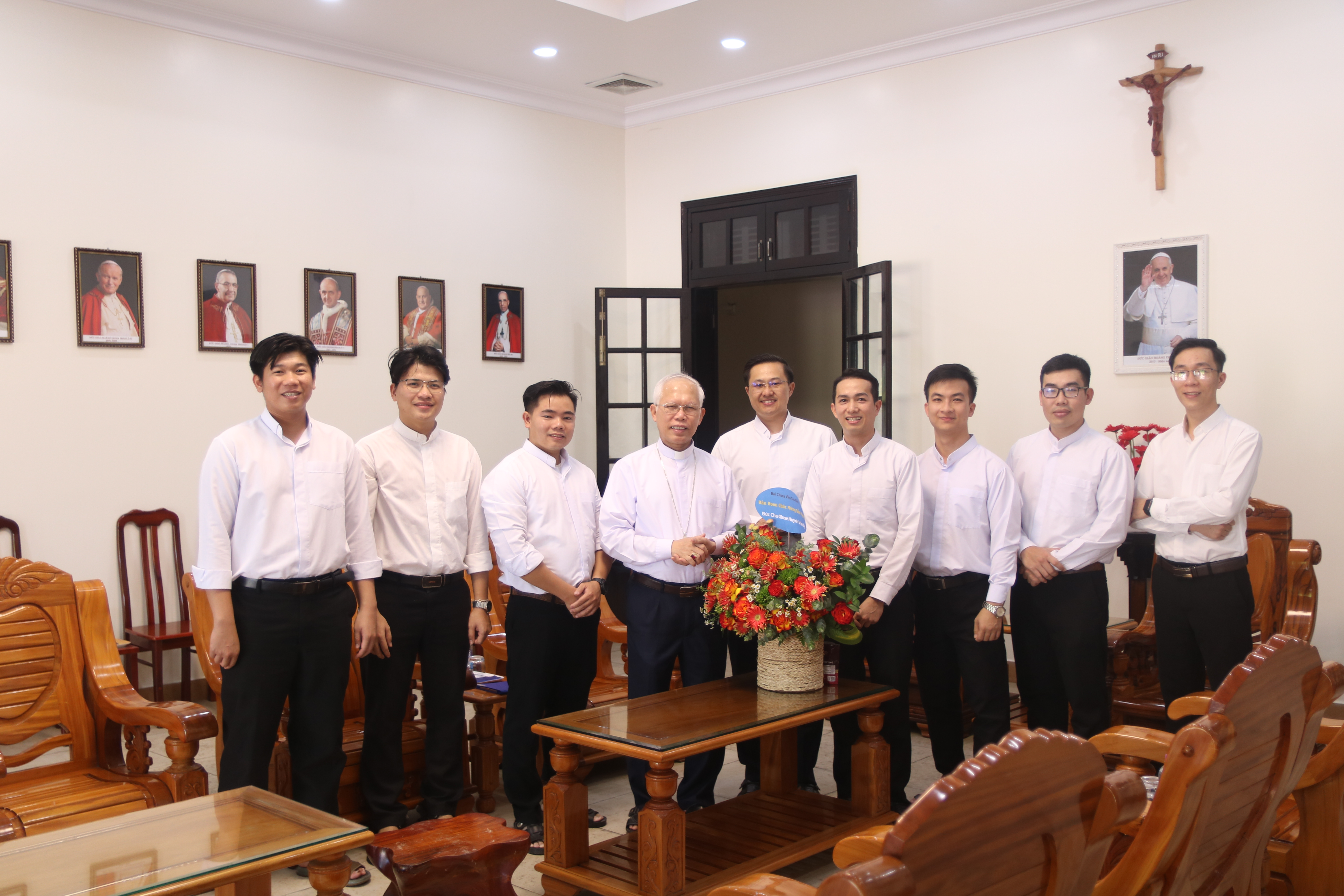 Đại Chủng viện Sao Biển Nha Trang chúc mừng hai Đức Cha nhân dịp lễ kính Thánh Cả Giuse – Bổn mạng của hai Đức Cha
