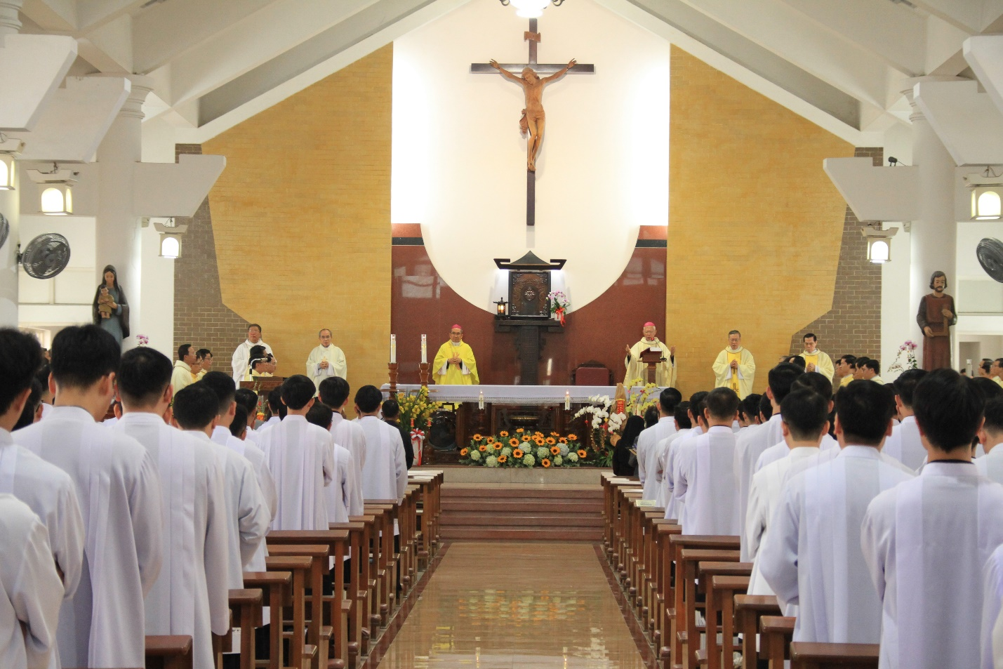 Thánh lễ Tạ ơn Tất niên 2024 tại Đại Chủng viện Sao Biển Nha Trang