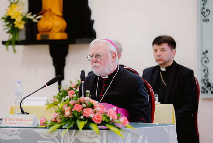 Bài nói chuyện của Đức TGM Paul Richard Gallagher tại Đại Chủng Viện Huế