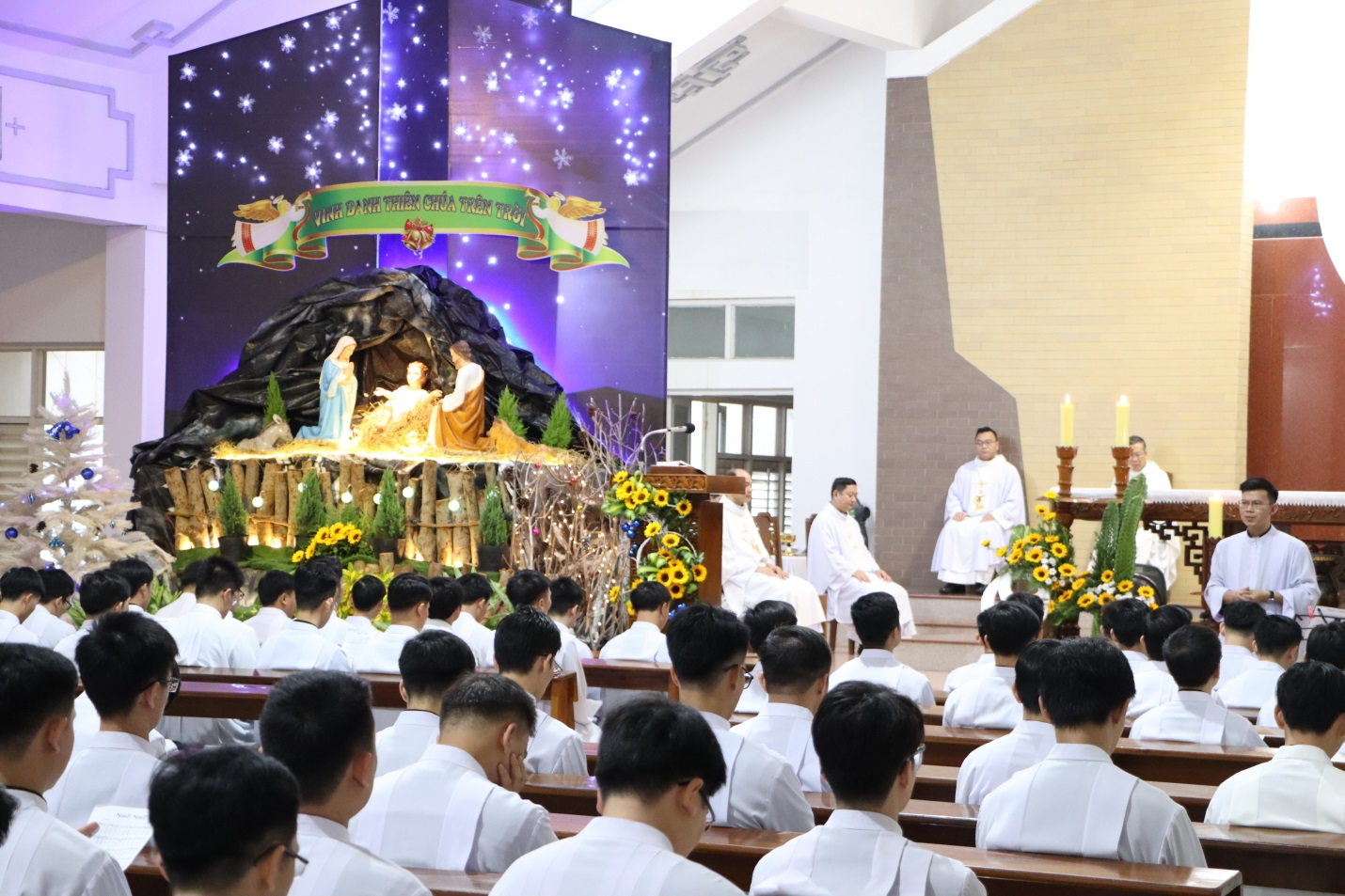 Đại Chủng viện Sao Biển Nha Trang mừng Chúa Giáng sinh 2023