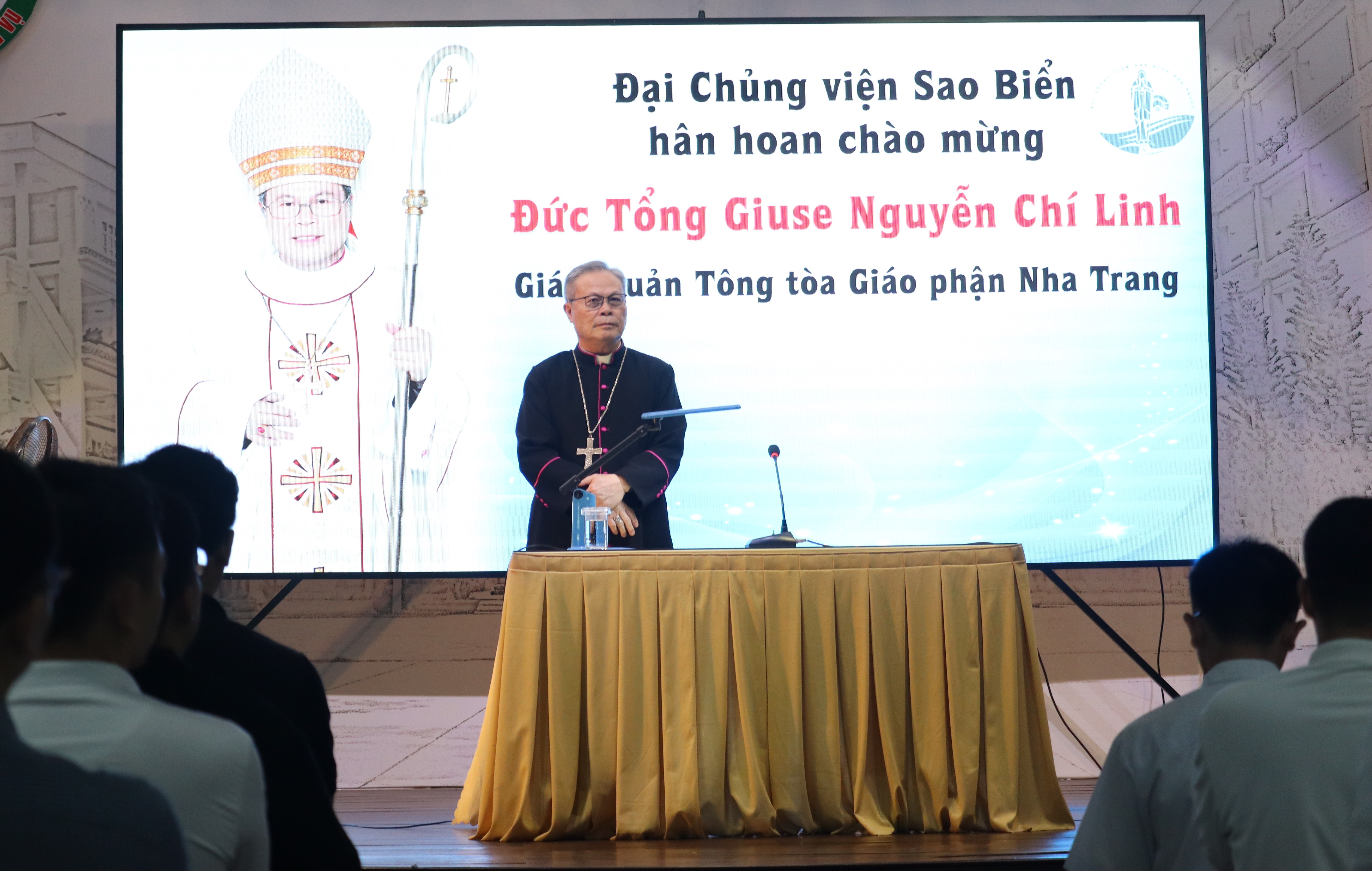 ''Các chủng sinh hãy trở nên mùa xuân mới cho Giáo hội''